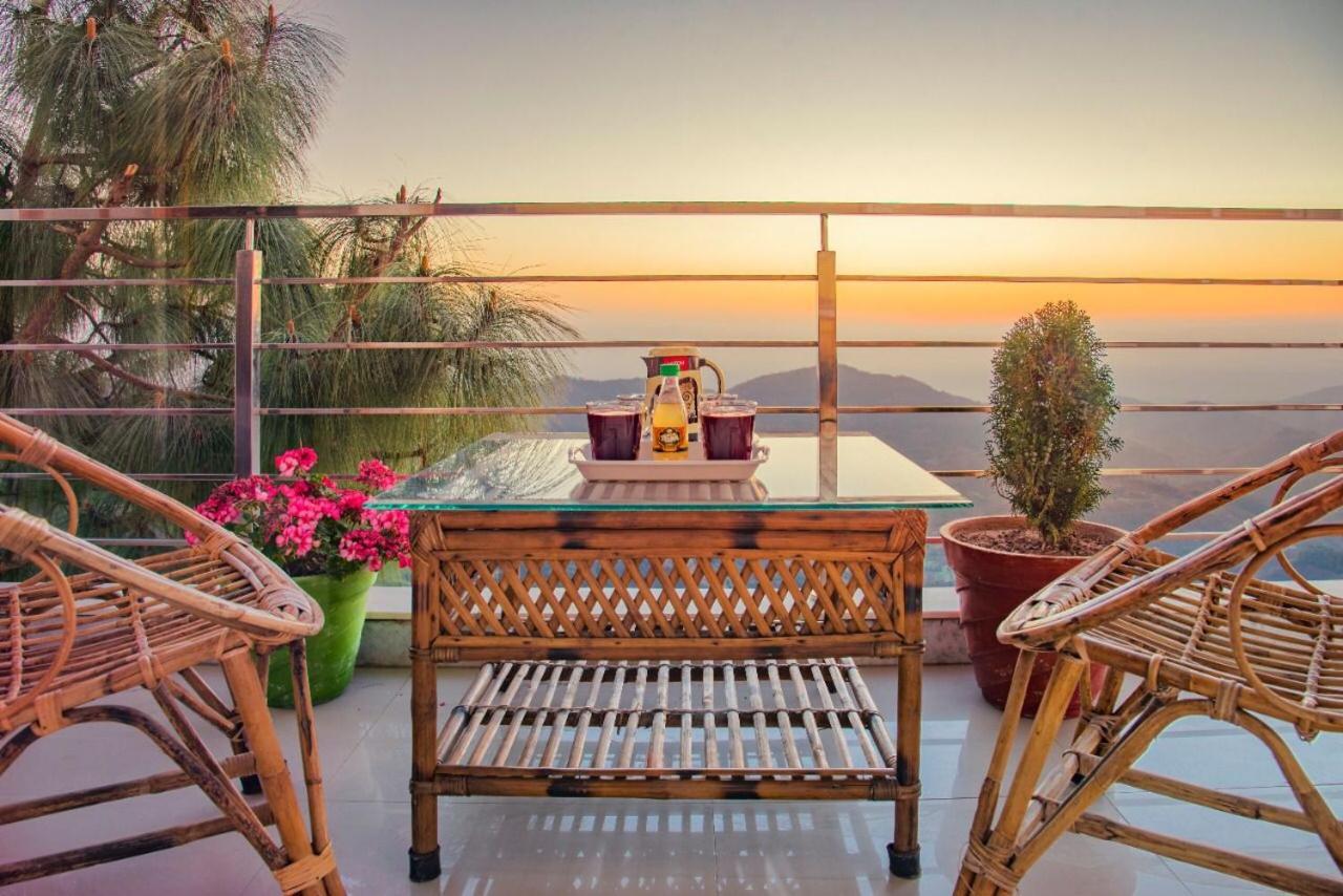 Himalyan Basera I Pvt Balcony I Serviced Apt I By Exotic Stays Касаули Экстерьер фото