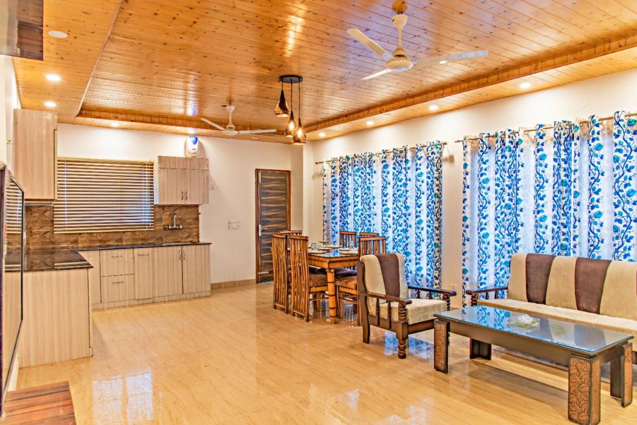 Himalyan Basera I Pvt Balcony I Serviced Apt I By Exotic Stays Касаули Экстерьер фото